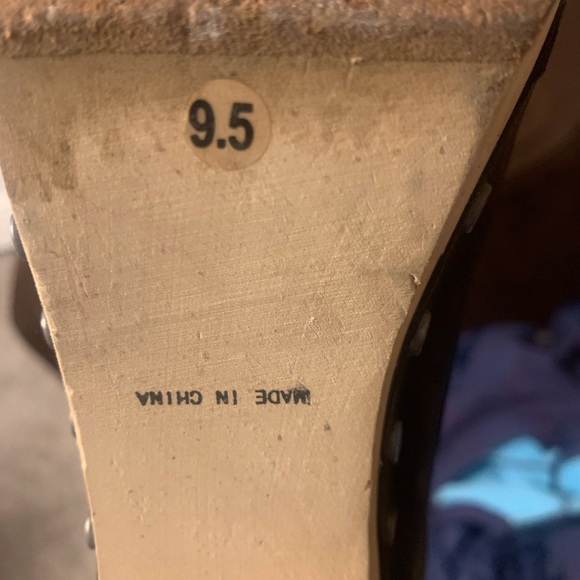 Cynthia Vincent wood platform bootie - Picture 6 of 7